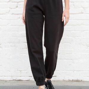 Brandy Melville Rosa Sweatpants